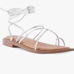 NWT Seychelles Silver Wrap Sandals Size 6